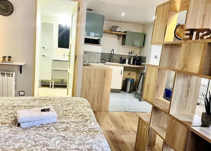 Pagan 2pers, Hypercentre, Feydeau *