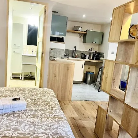 Pagan 2pers, Hypercentre, Feydeau *